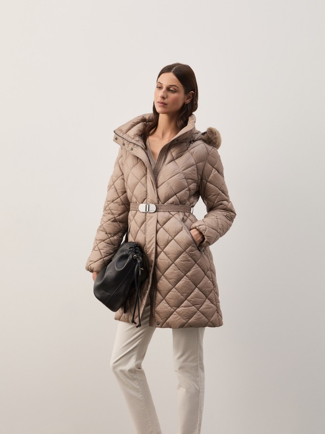 Parka Acolchoada com Capuz e Cinto