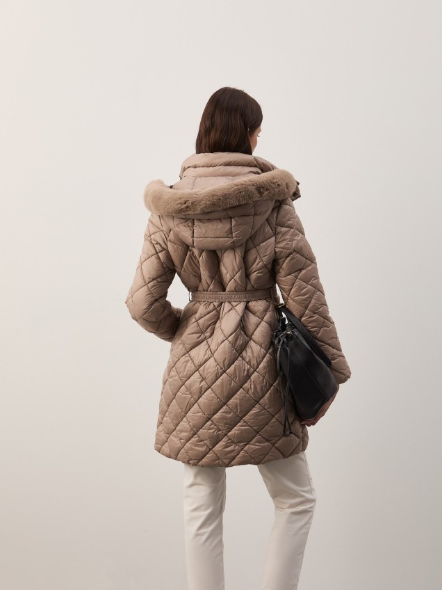 Parka Acolchoada com Capuz e Cinto