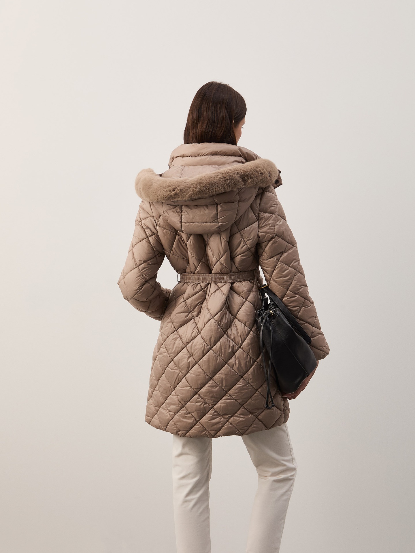 Parka Acolchoada com Capuz e Cinto