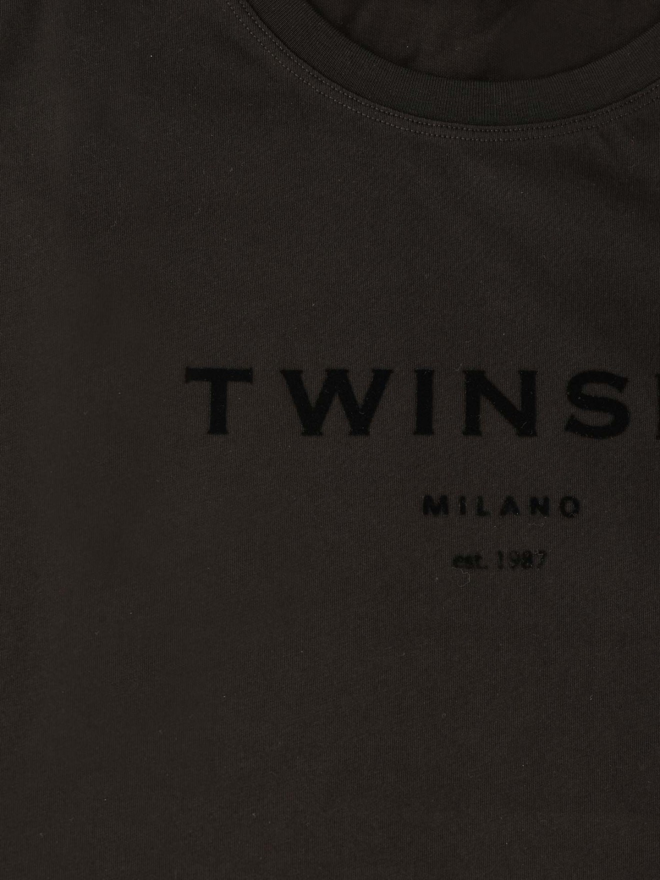 T-shirt com Logo e Renda