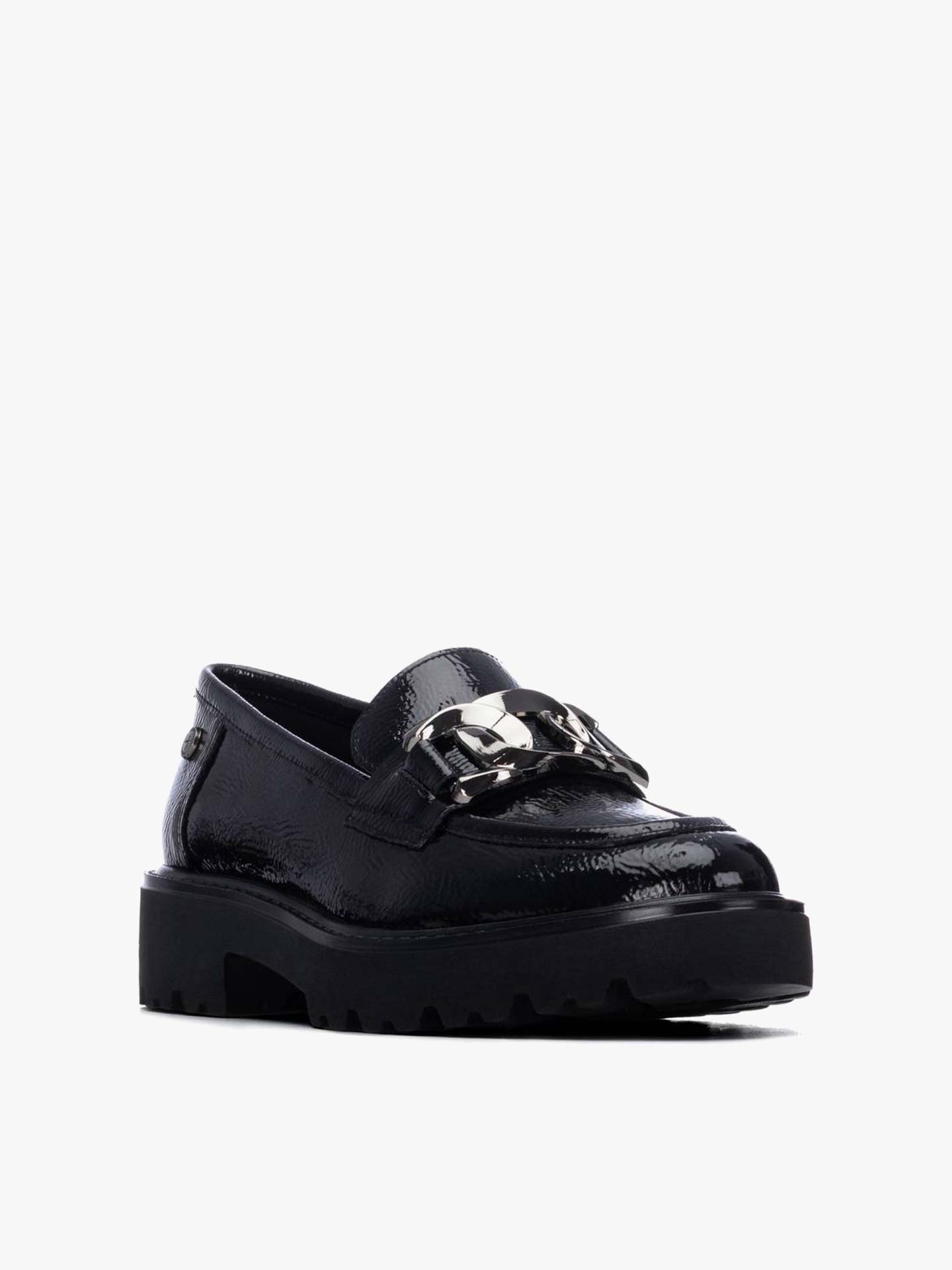 Mocassins com Acabamento em Verniz