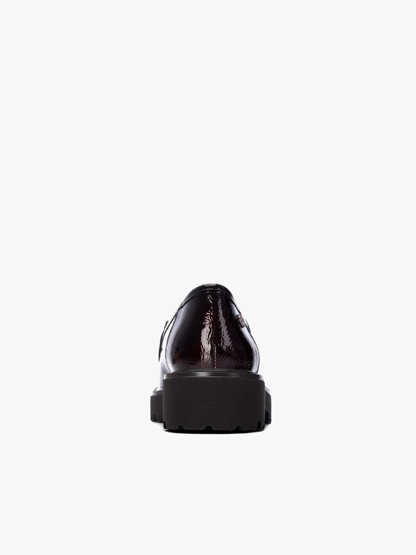 Mocassins com Acabamento em Verniz
