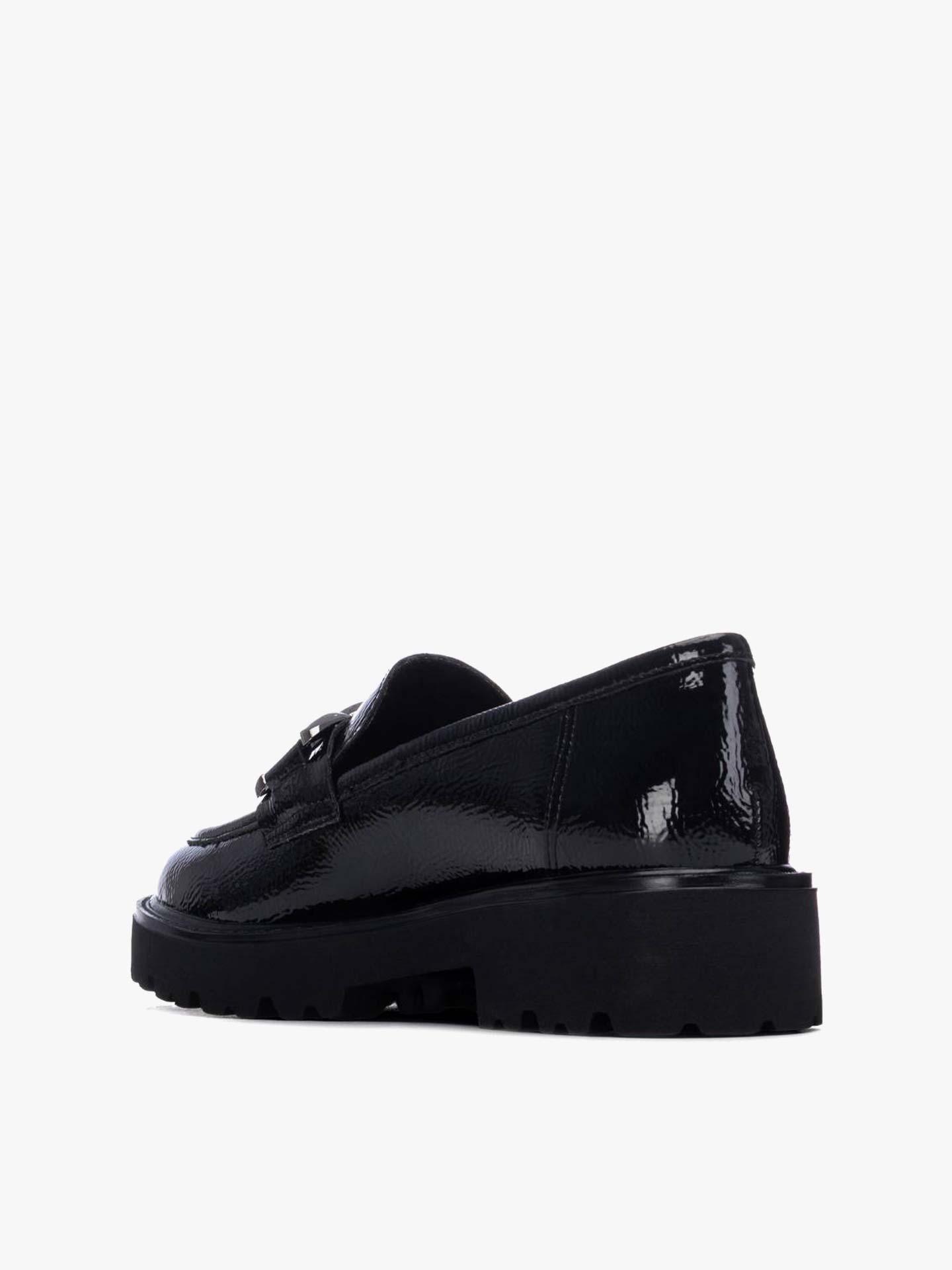 Mocassins com Acabamento em Verniz