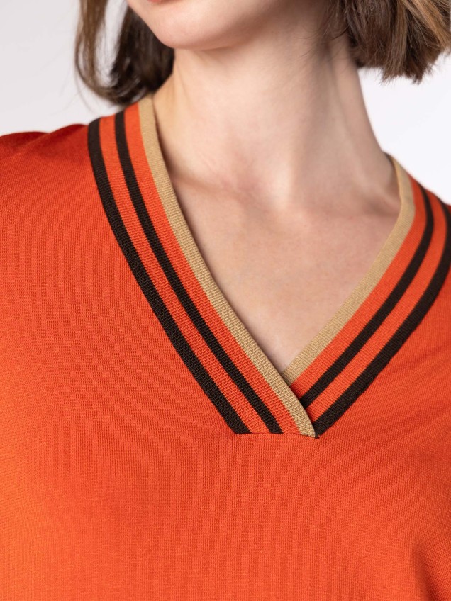 Camisola com Decote em V