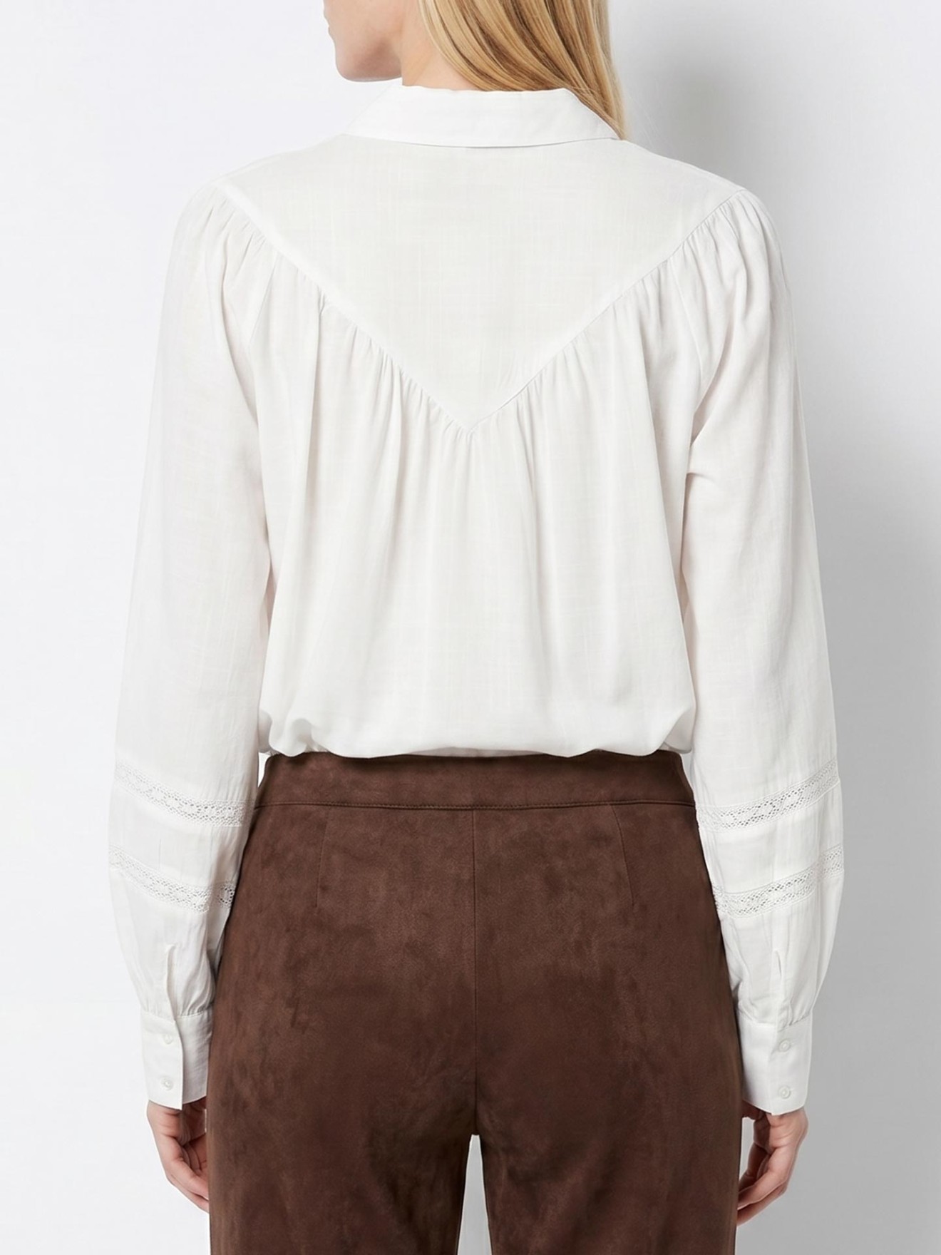 Camisa de Corte Reto com Renda