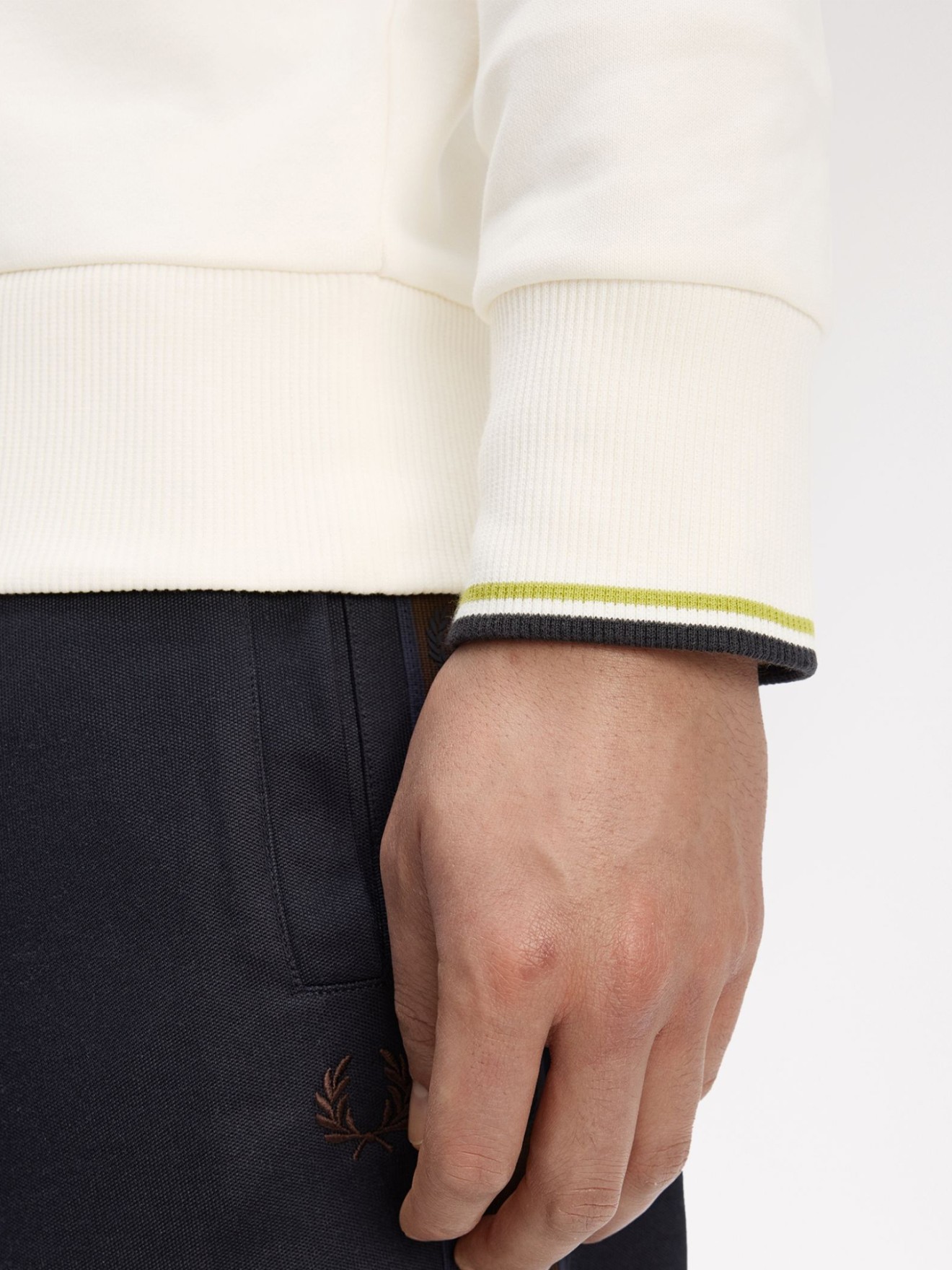 Sweatshirt M7535