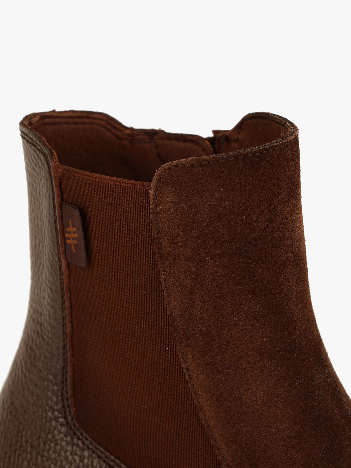 Botas em Pele