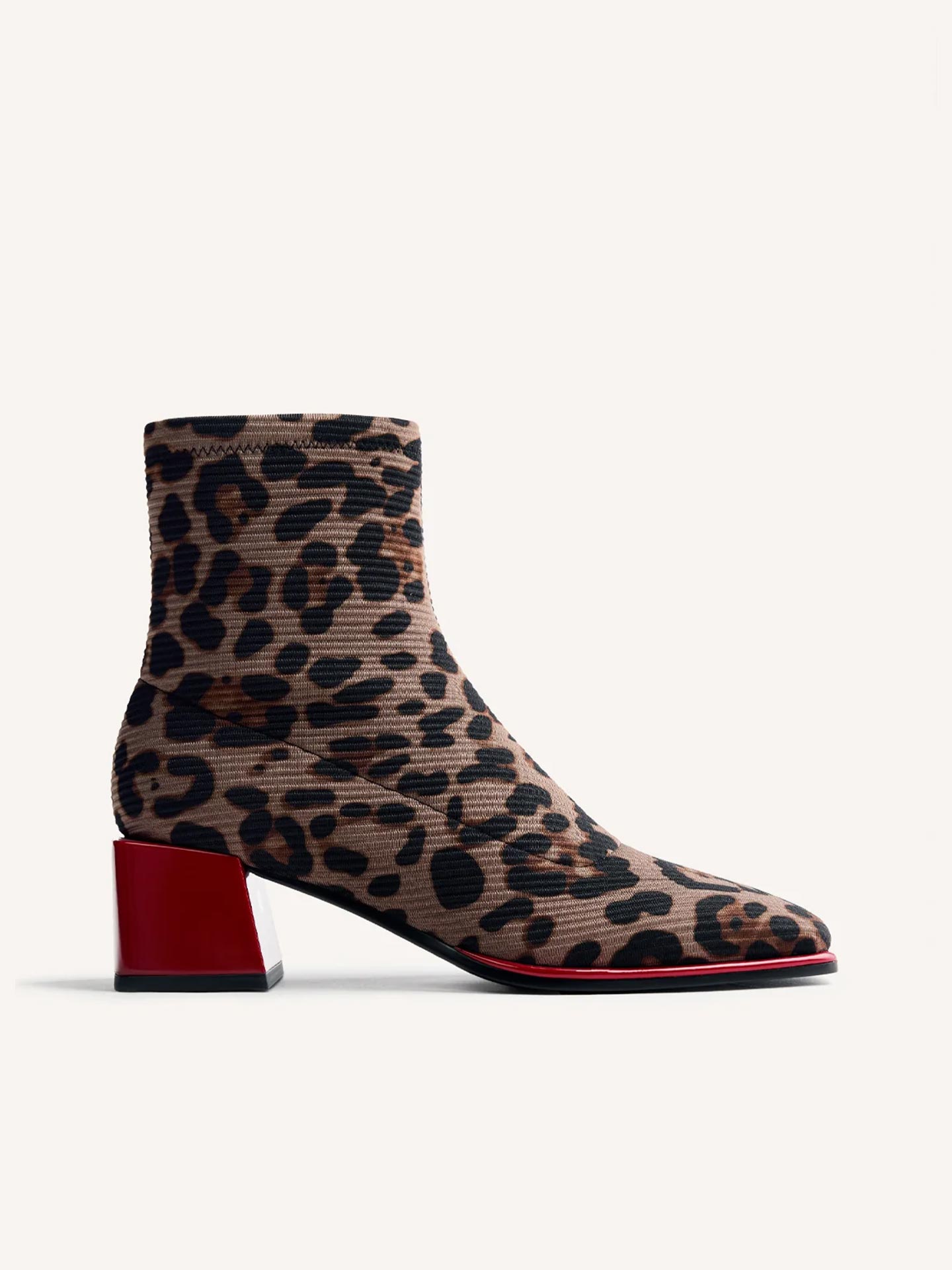 Botins com Salto de Bloco