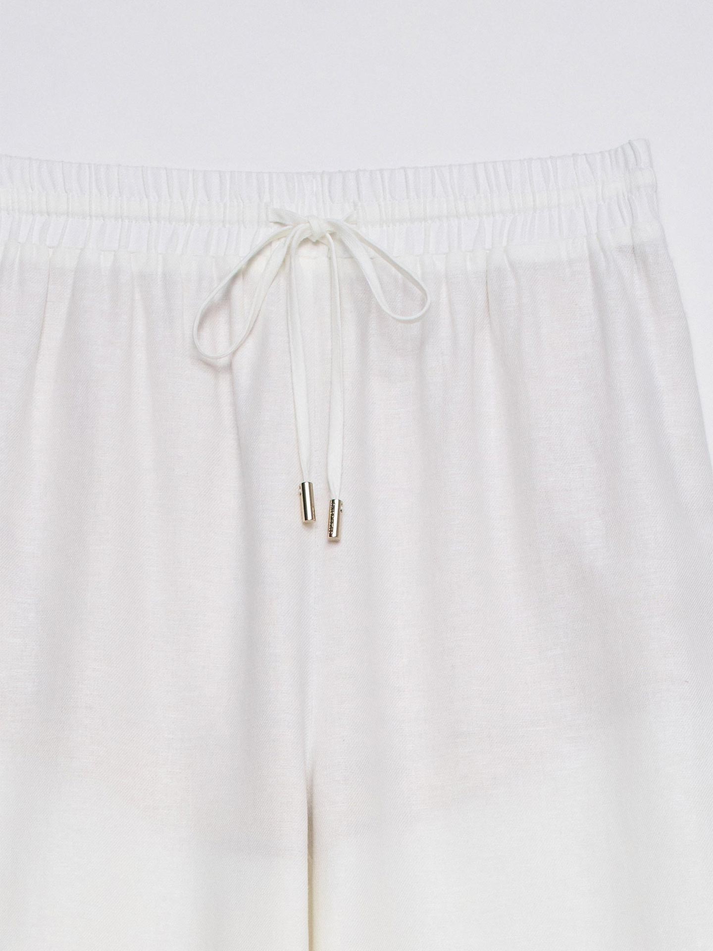 Calças Joggers com Linho