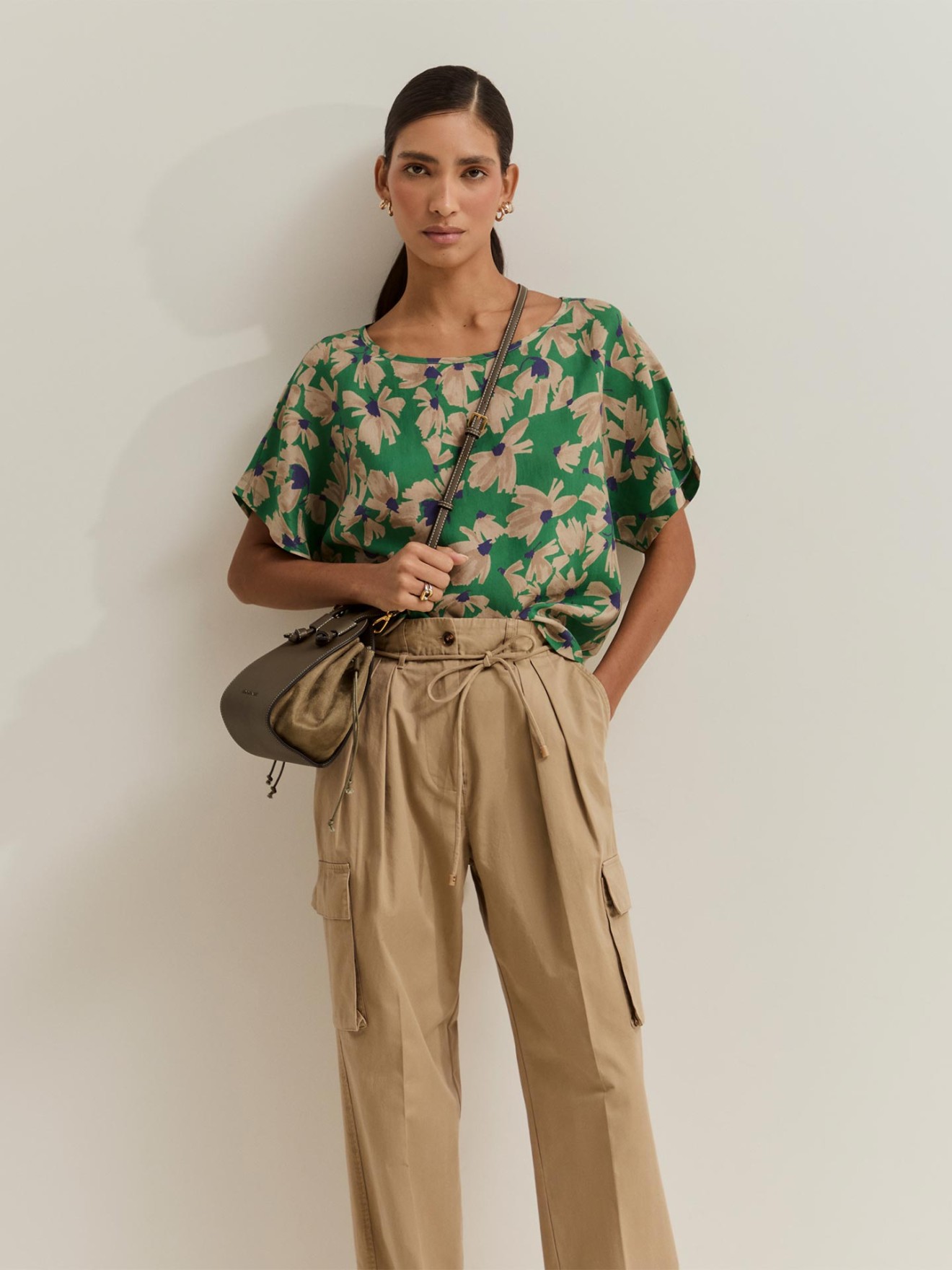 Blusa Floral em Liocel