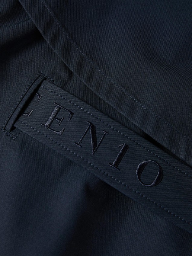 Gabardine em Forma de Capa