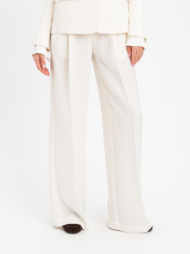 Cal�as Wide Leg com Pregas
