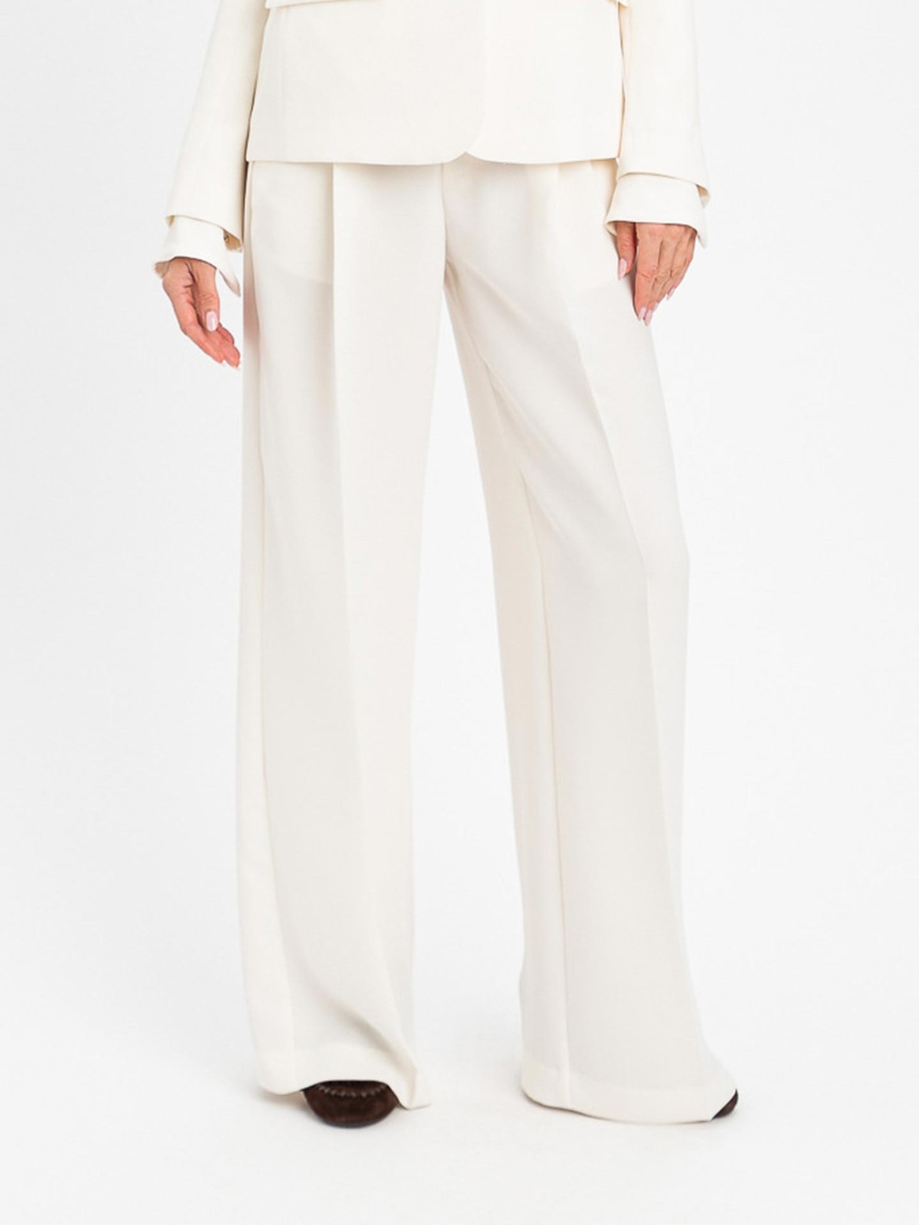 Cal�as Wide Leg com Pregas