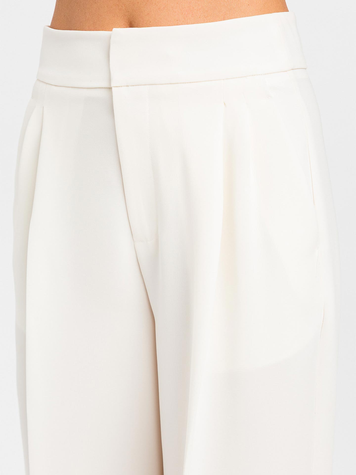 Calças Wide Leg com Pregas