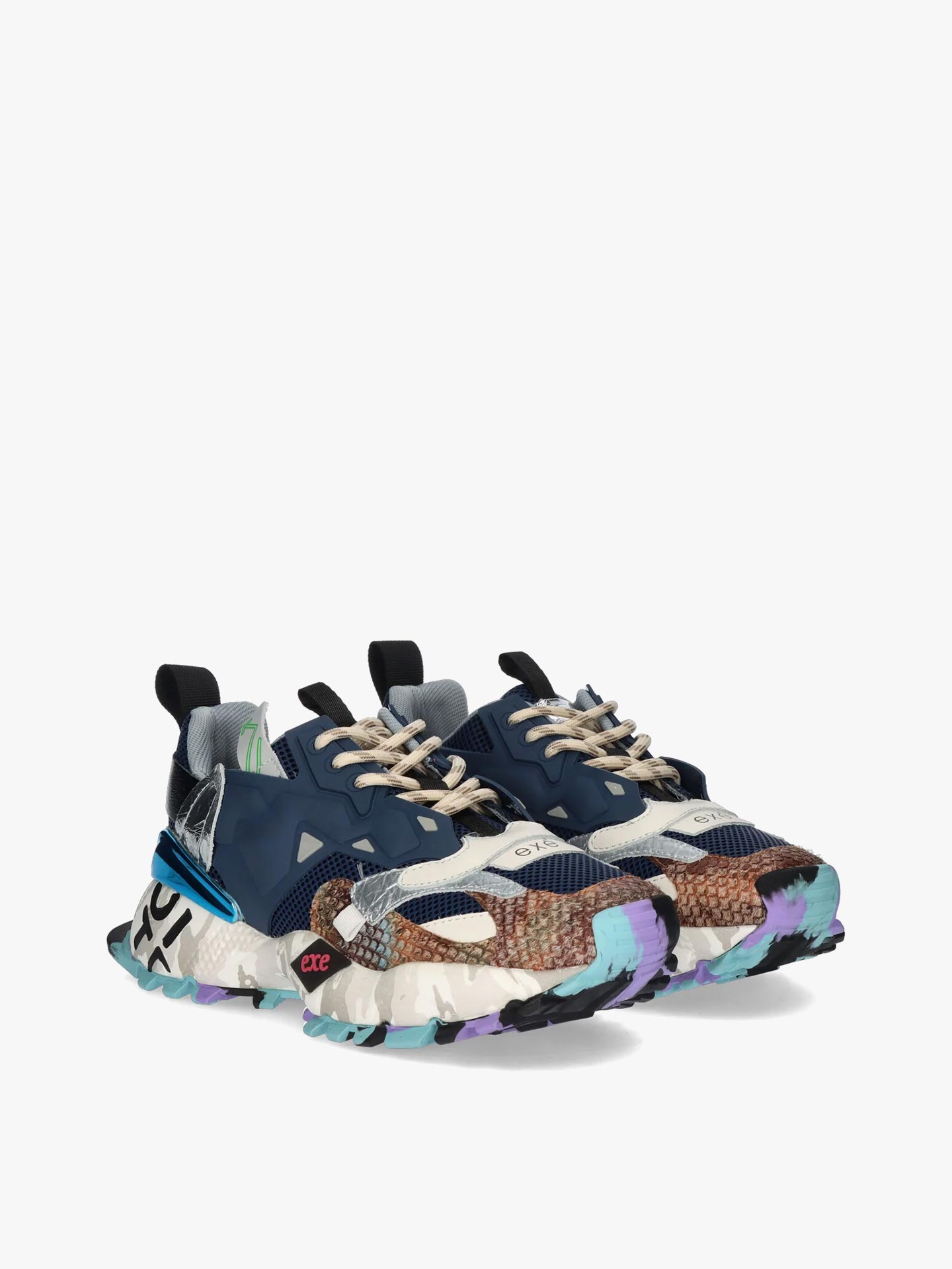 Sapatilhas com Detalhes Envernizados e Animal Print