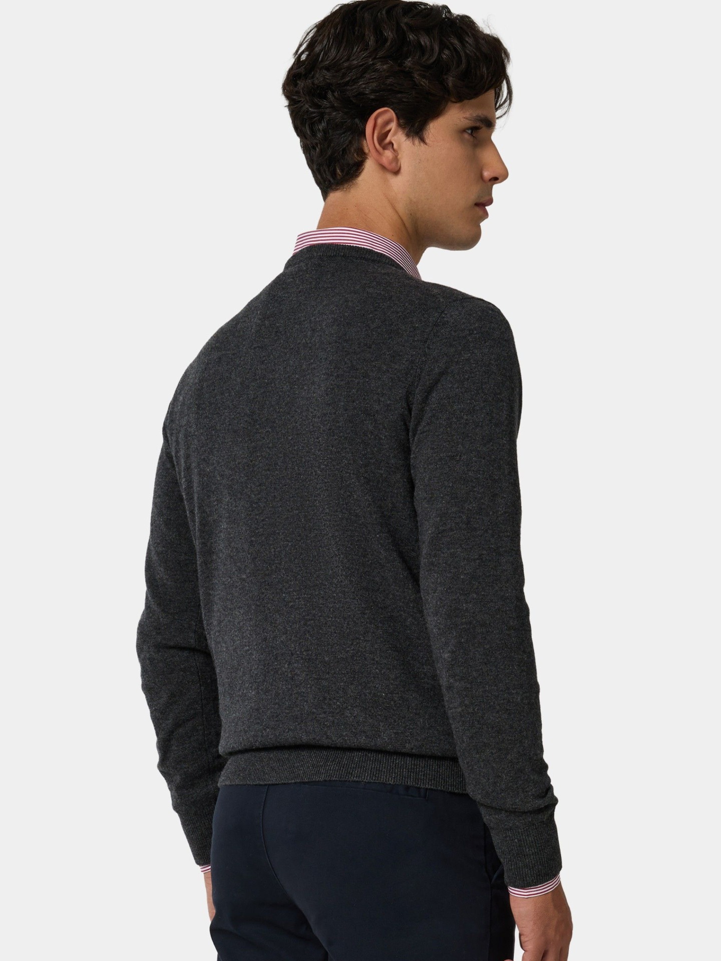 Camisola de Malha com Decote em Bico