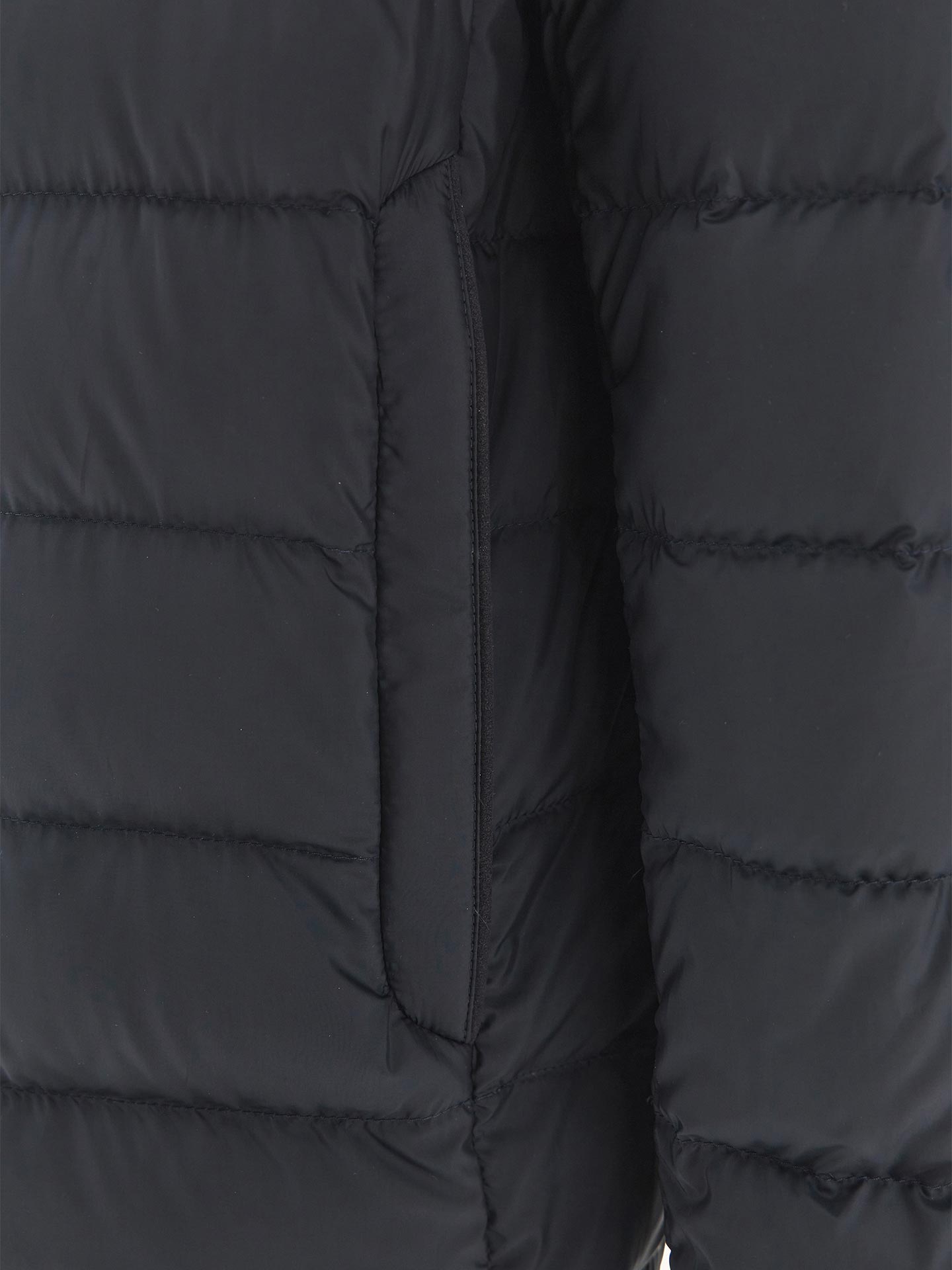 Blusão Técnico Ultralight com Capuz