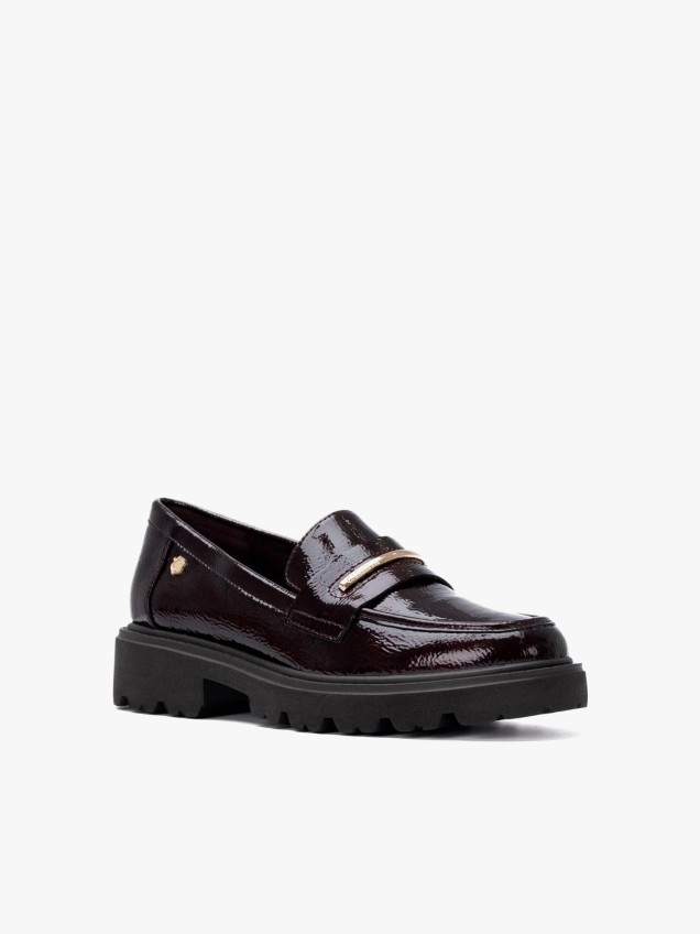 Mocassins em Verniz