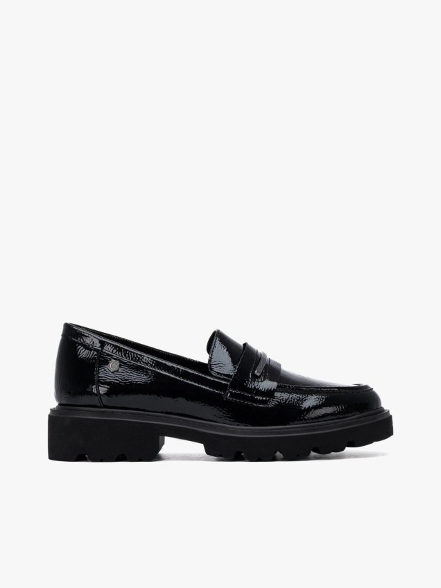 Mocassins em Verniz