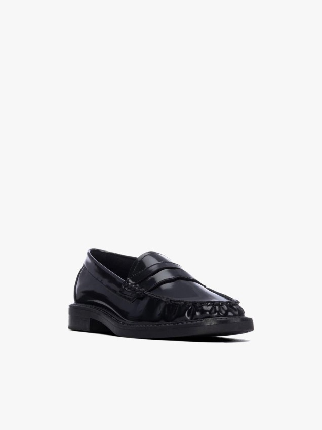 Mocassins com Efeito Brilhante