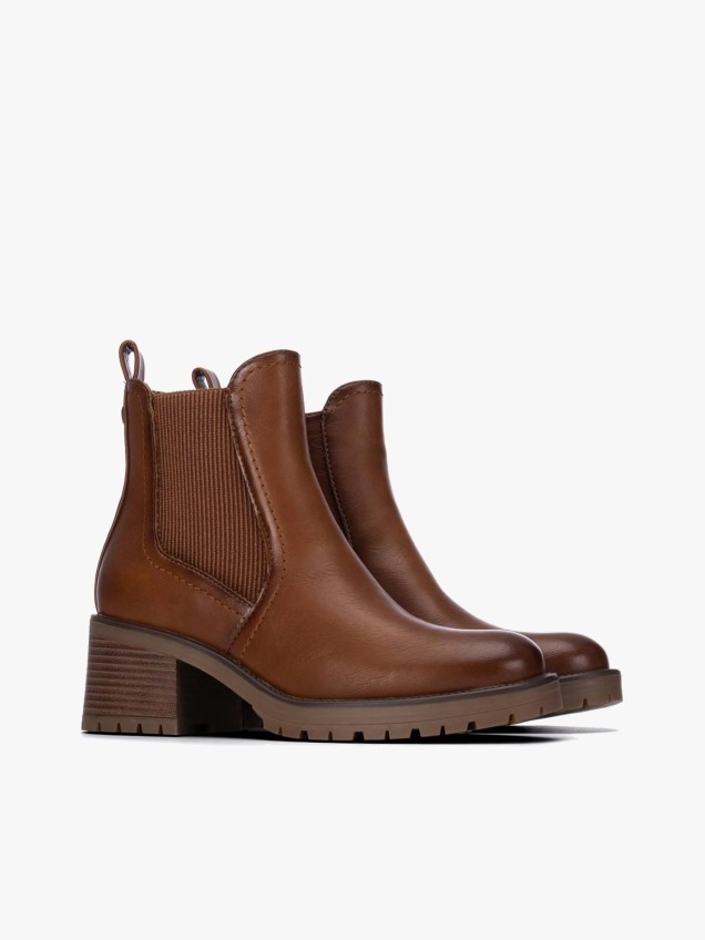 Botins Chelsea com Salto