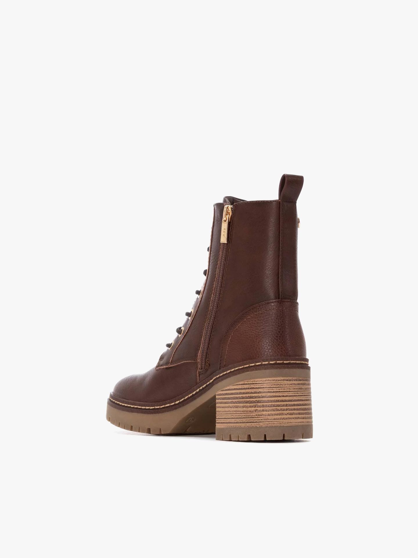 Botins de Estilo Militar com Salto