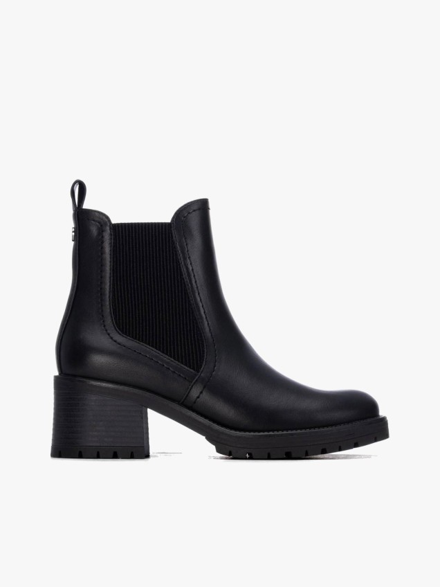 Botins Chelsea com Salto