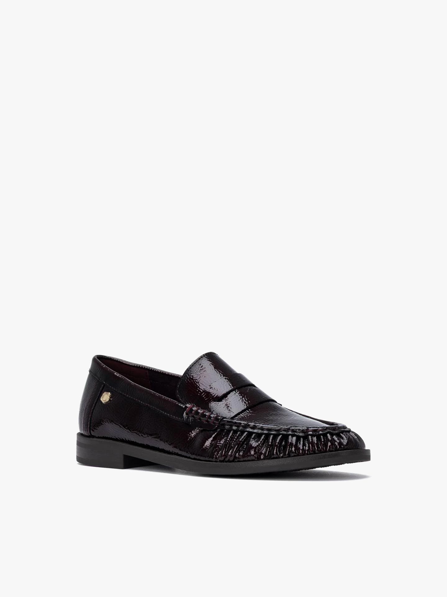 Mocassins com Acabamento em Verniz