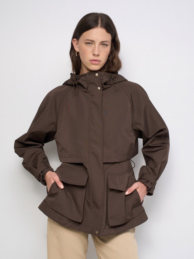Parka Impermeável com Capuz