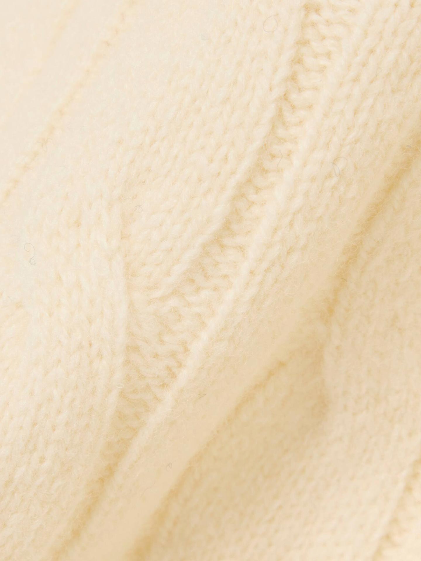 Camisola de Malha em Lã com Gola Redonda