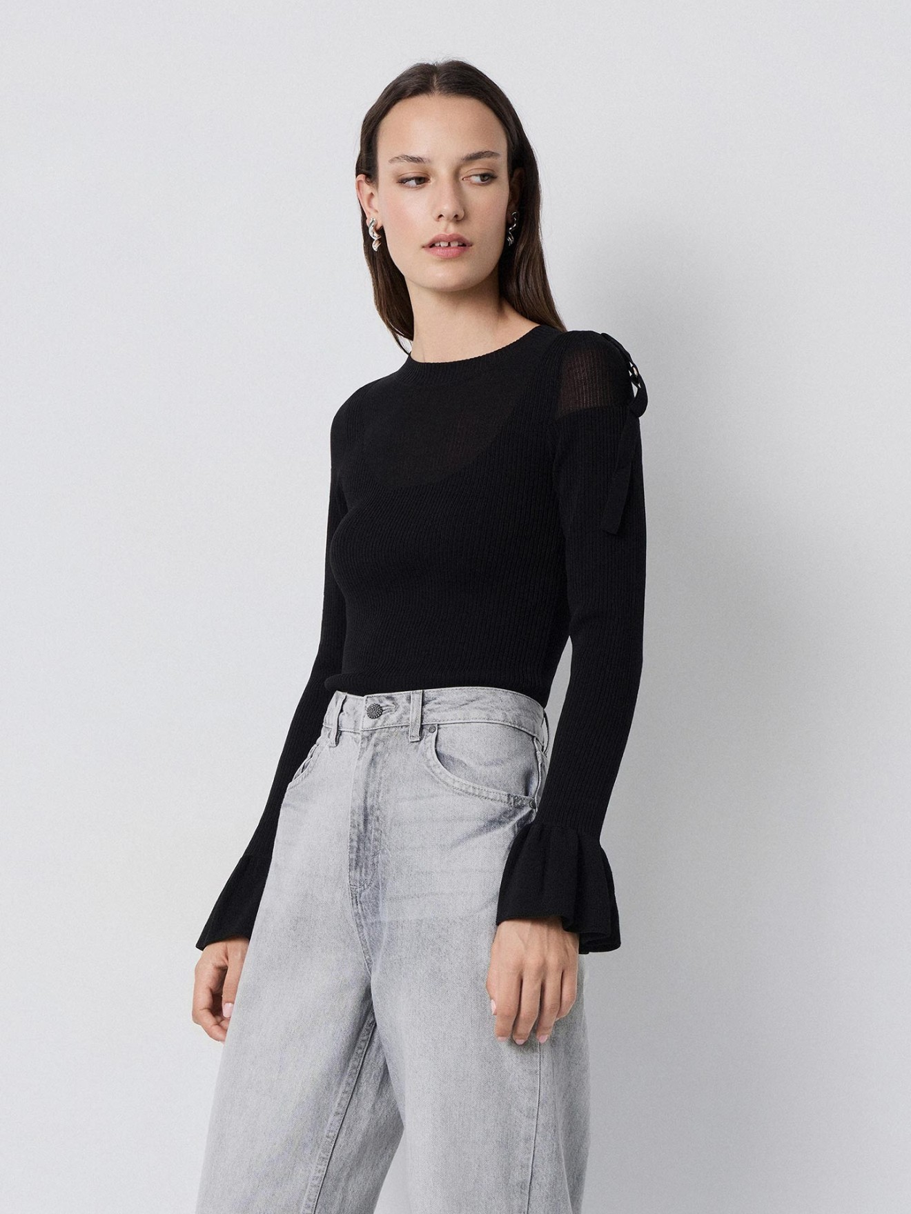 Camisola Semitransparente com Mangas de Folhos