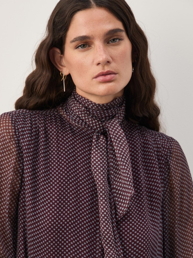 Blusa Estampada com Laçada