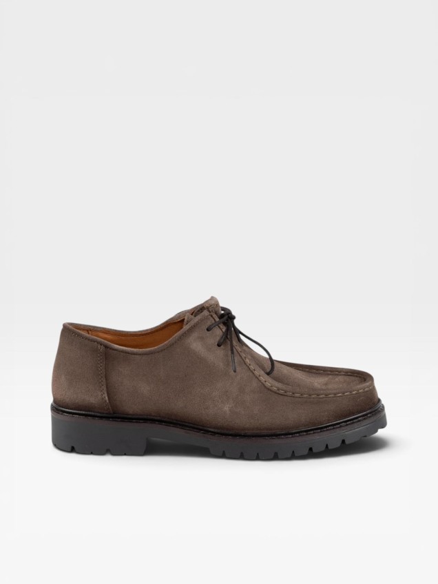 Sapatos de Atacadores em Pele