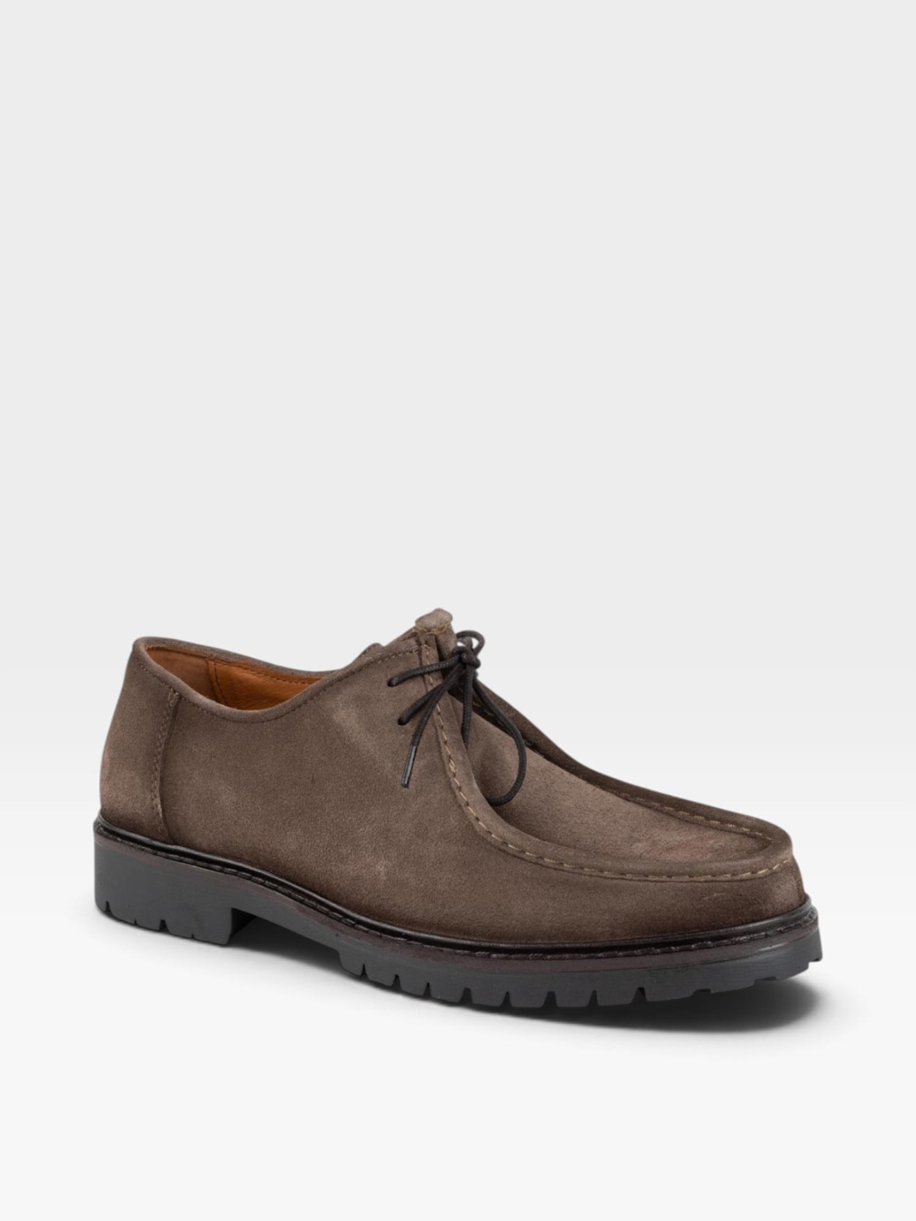 Sapatos de Atacadores em Pele