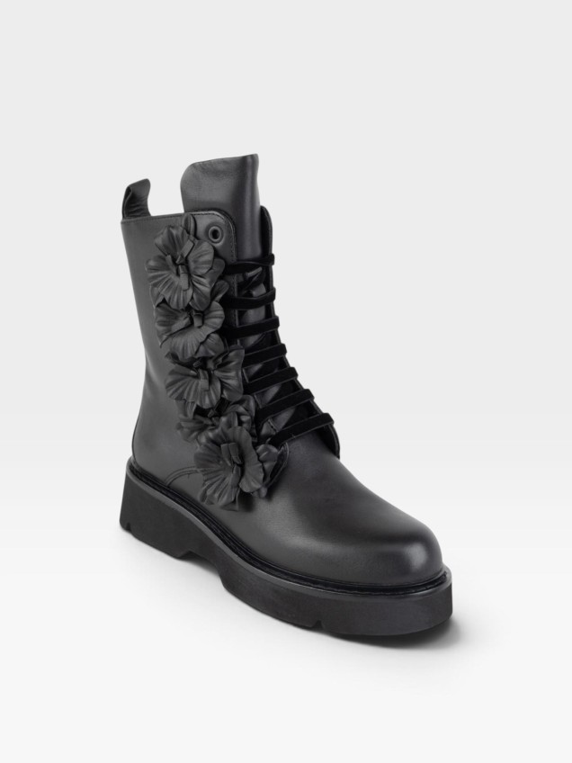 Botas em Pele Lisa