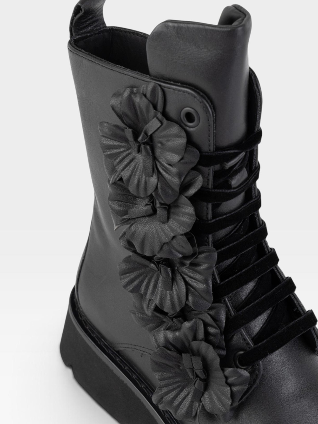 Botas em Pele Lisa