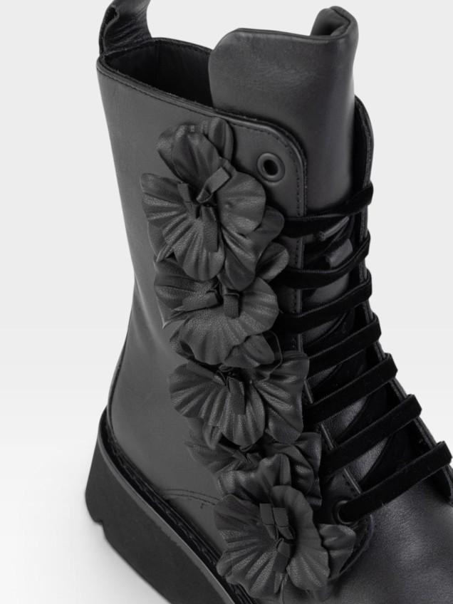 Botas em Pele Lisa