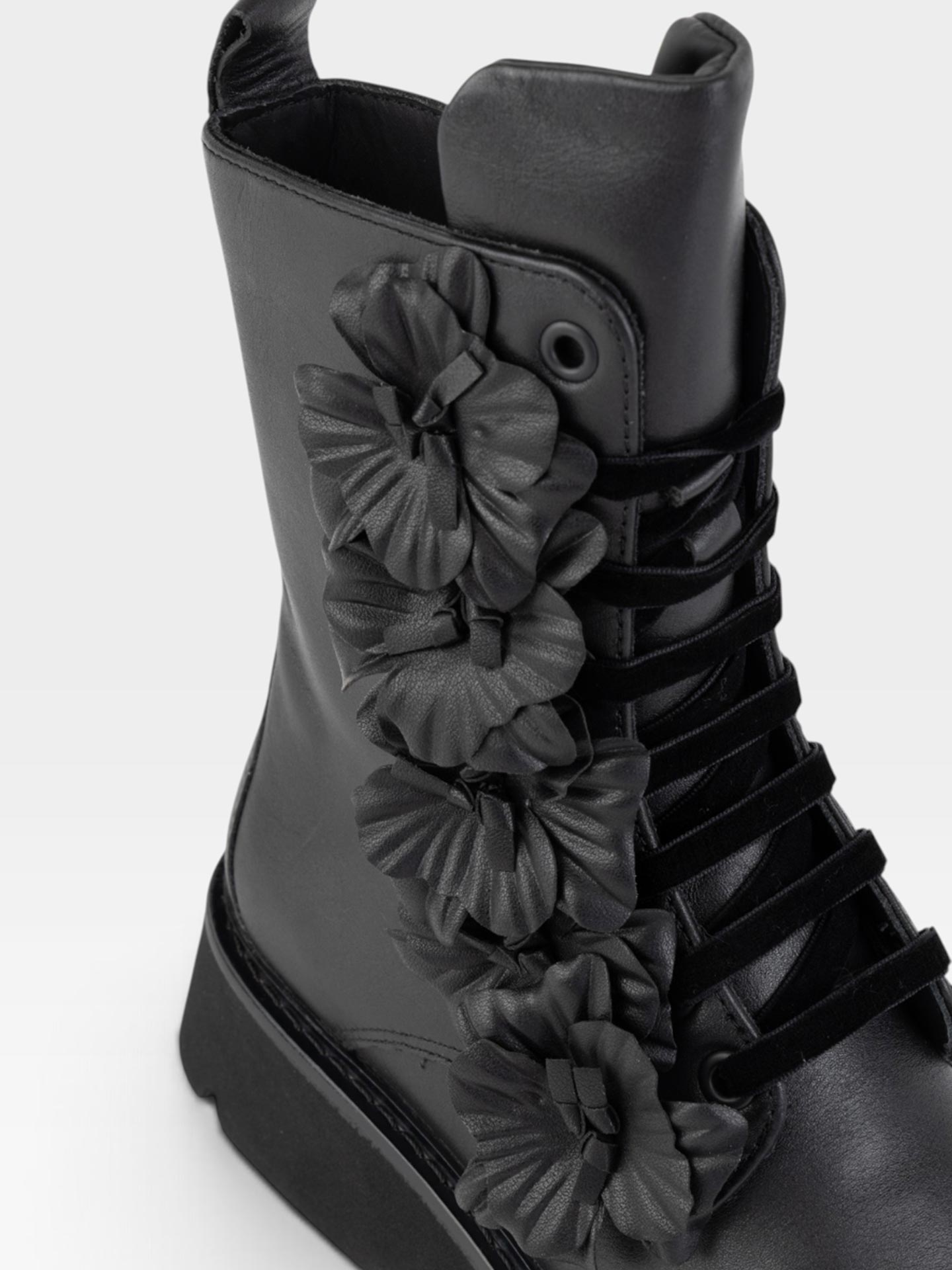Botas em Pele Lisa
