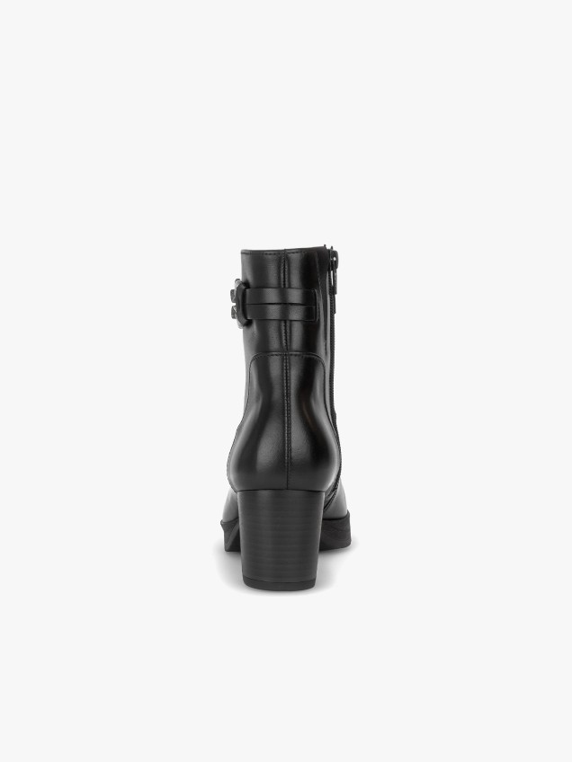 Botas de Cano Curto em Pele Nappa
