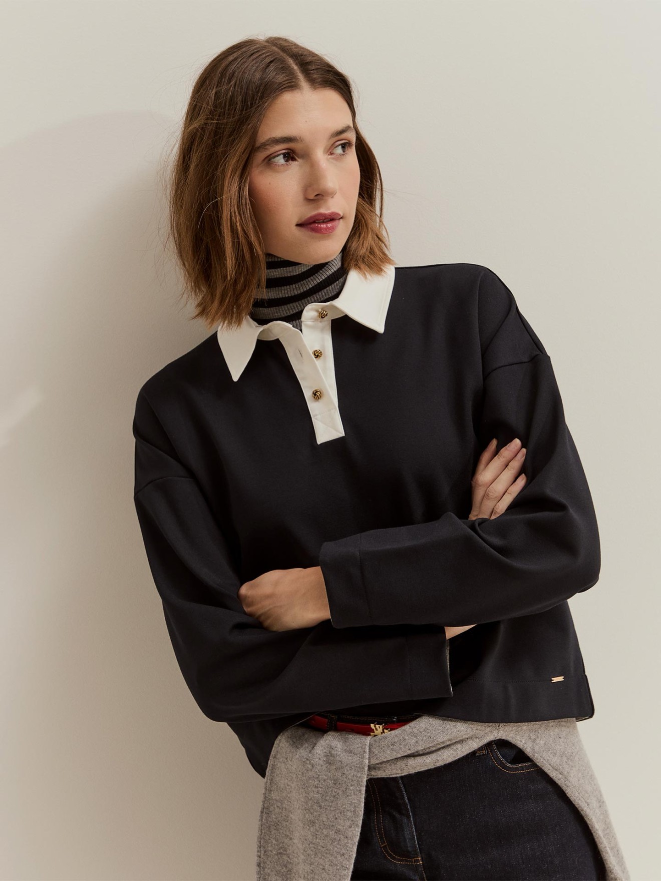 Sweatshirt com Gola de Polo