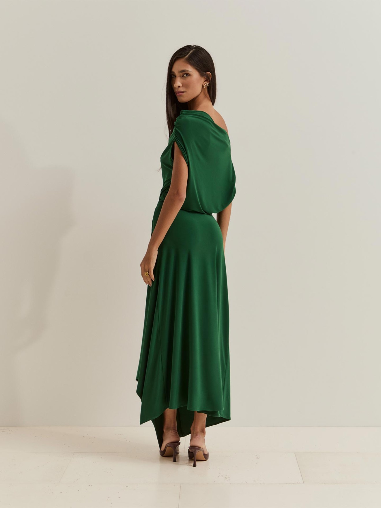 Vestido Midi de Malha Assim�trico
