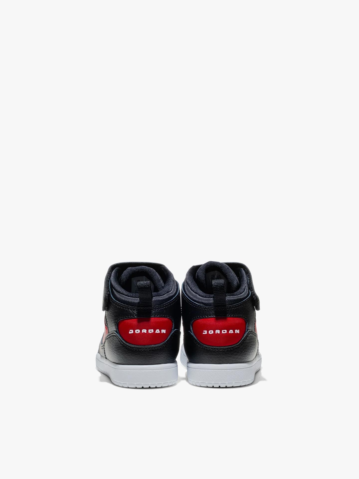 Sapatilhas Jordan Court Connect Mid