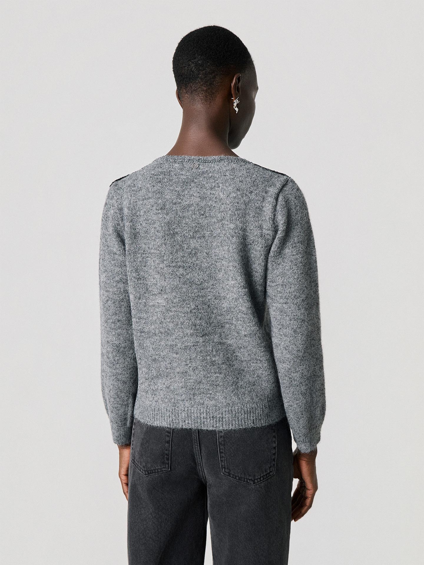 Camisola com Pormenores de Renda