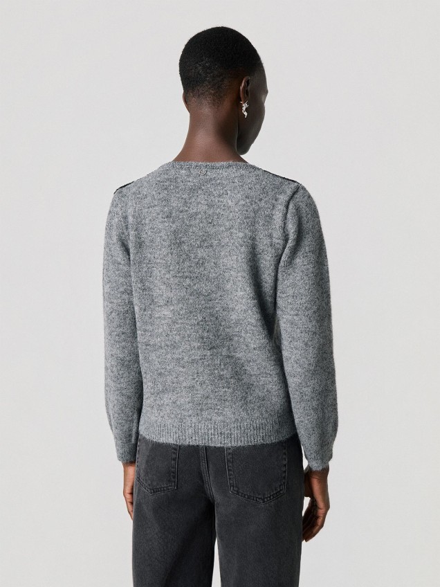 Camisola com Pormenores de Renda