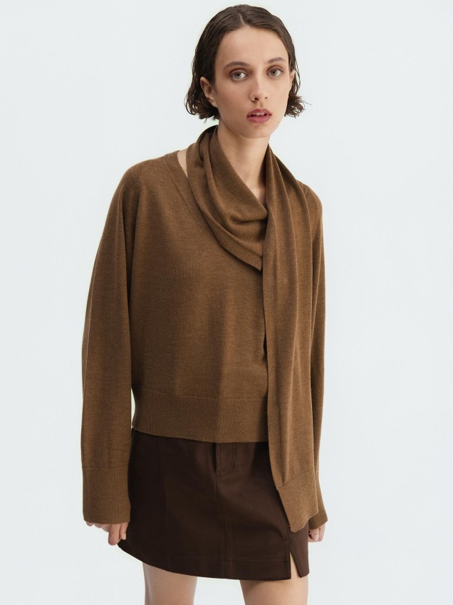 Camisola de Malha com Cachecol