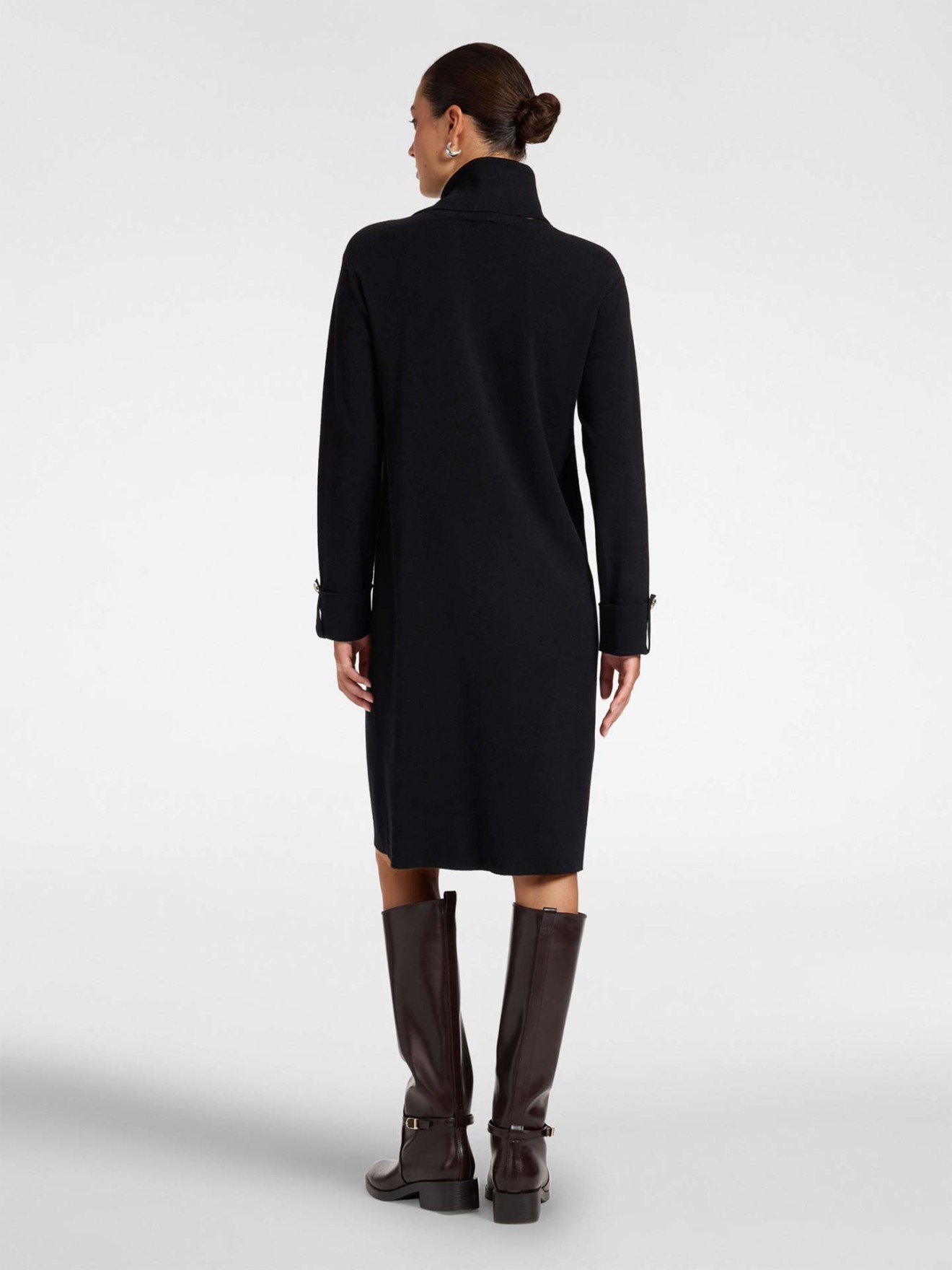 Vestido de Malha de Corte Reto