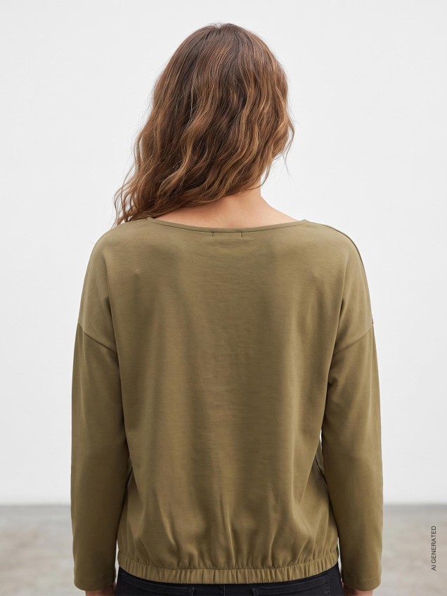 Blusa com Decote Rente