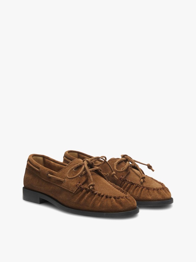 Mocassins em Camurça