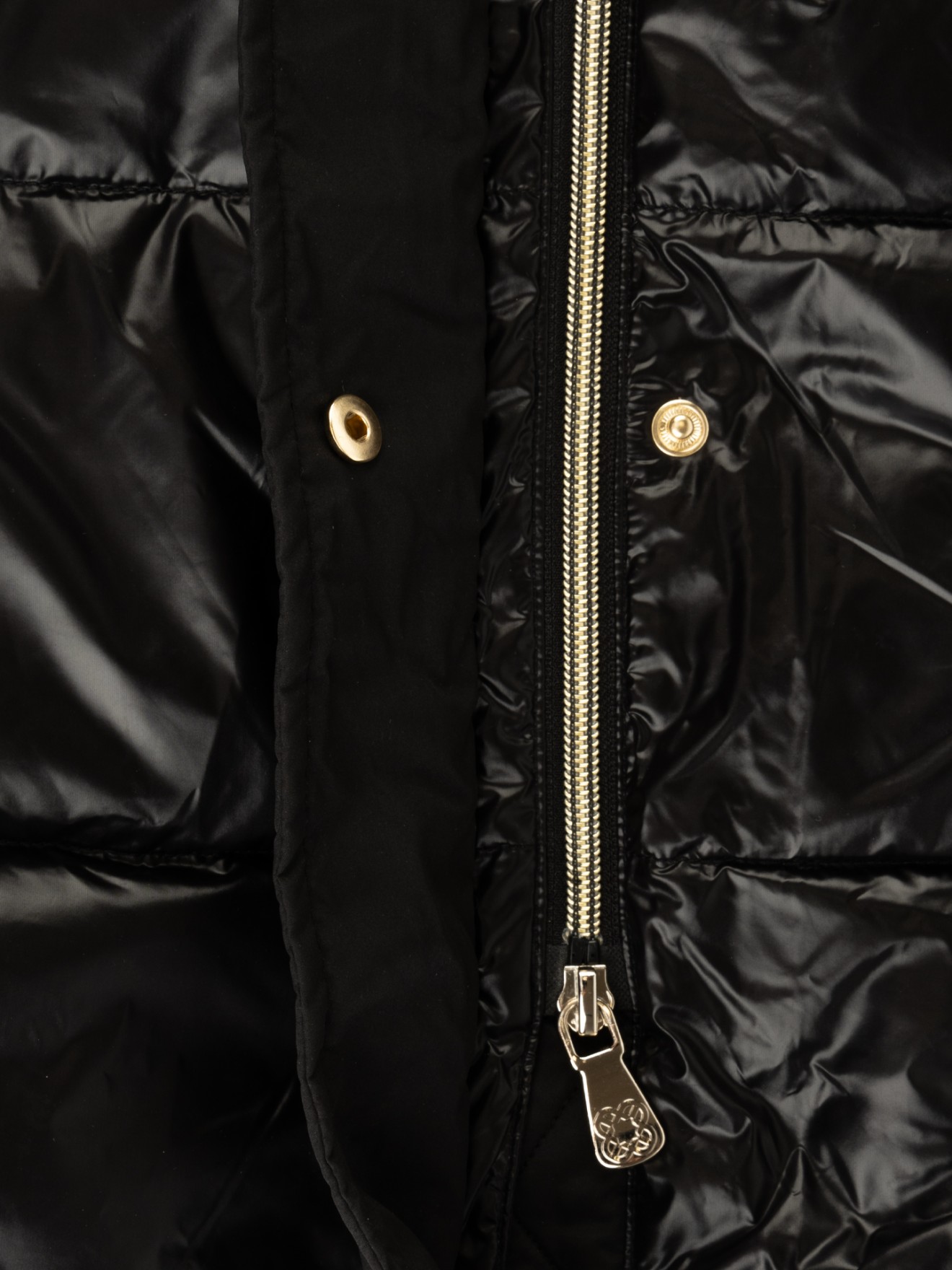Parka Acolchoada com Capuz