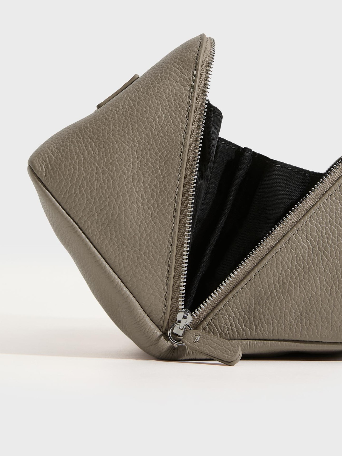 N�cessaire em Pele
